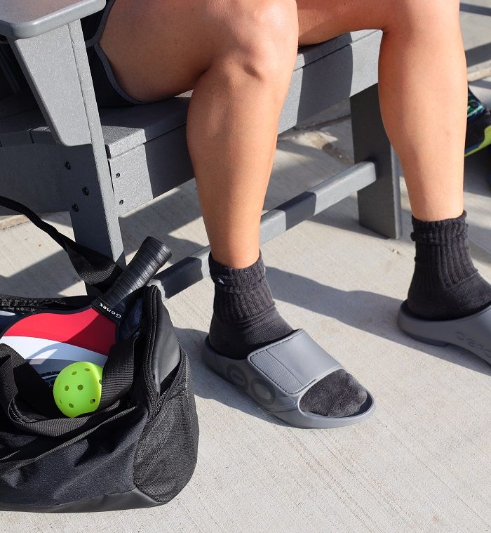 OOFOS Footwear Offers Recovery on the Go